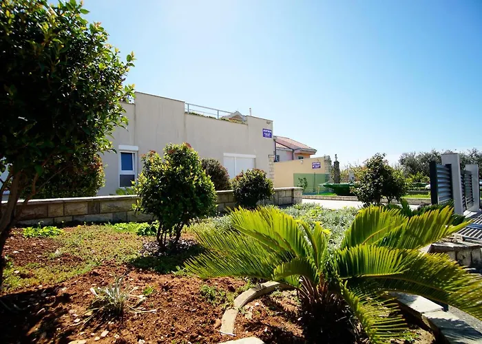Apartments Lulic